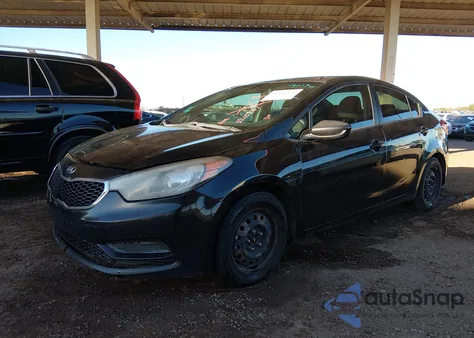 2016 Kia Forte Lx z USA, uszkodzony, nr VIN KNAFK4A64G5520596